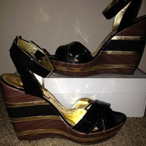 Sergio Zelcer Black Patent Leather Wedge Sandal